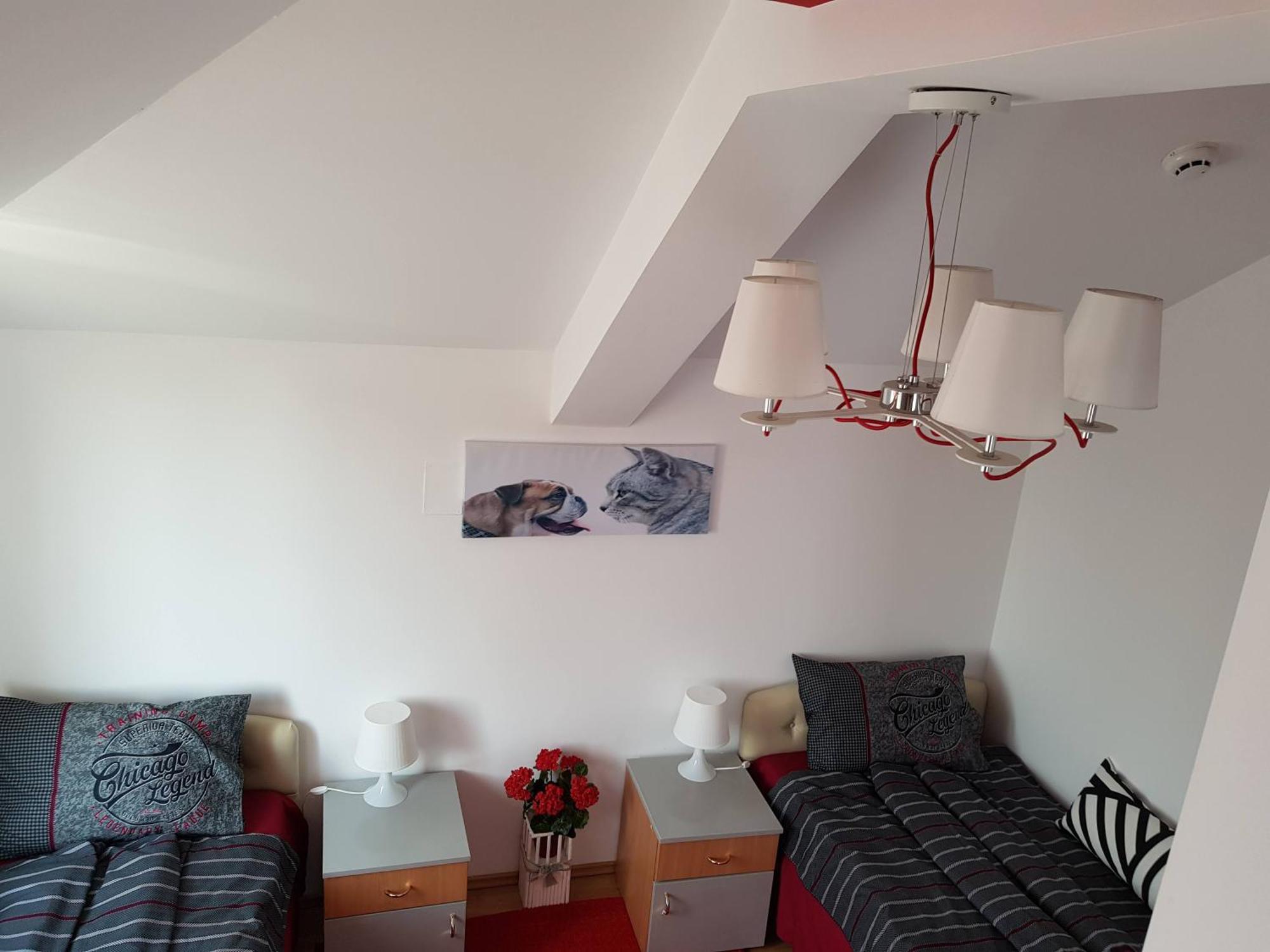 Lux Apartments With Pool Dex Zemun Polje Phòng bức ảnh